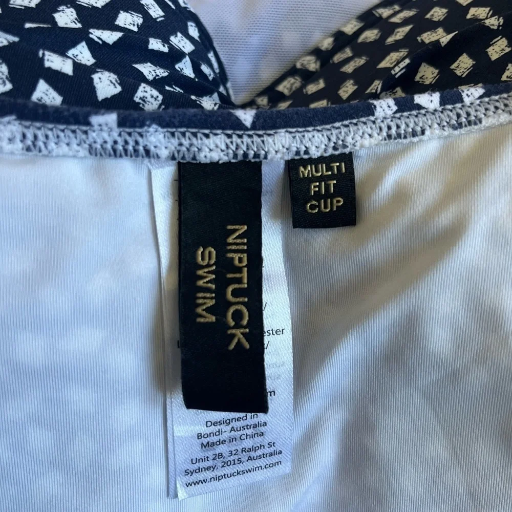 Nip Tuck One Piece Swimsuit Navy Blue Size 8